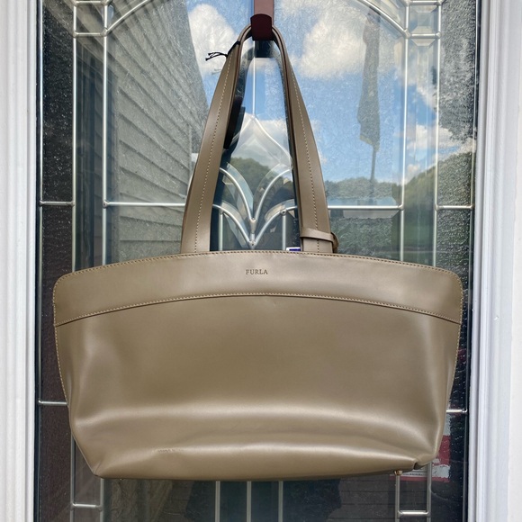 NWT Furla purse - Picture 4 of 6